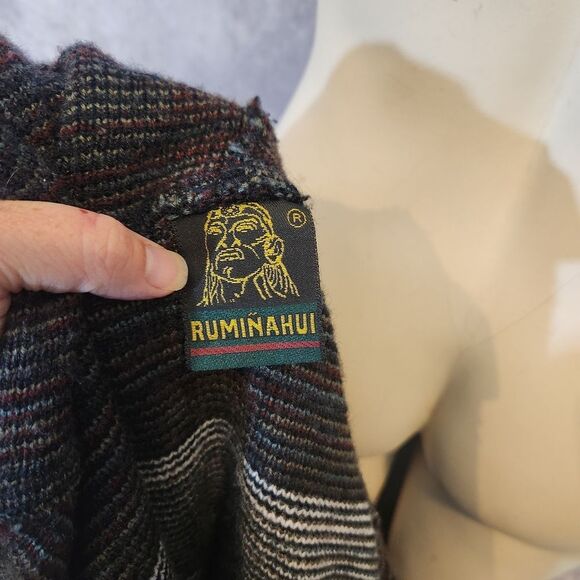 Ruminahui Alpaca Wool Stag Patterned Oversized Cardigan - Picture 6 of 7